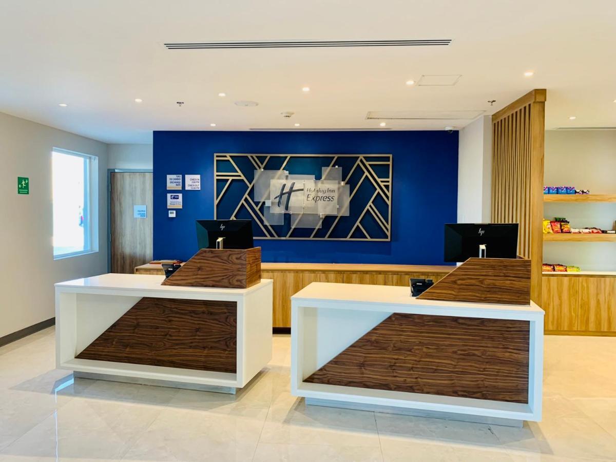 Holiday Inn Express - Guadalajara Vallarta Poniente By Ihg Zapopan Exterior photo